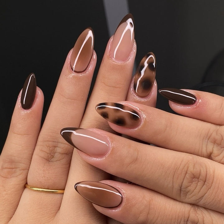 Artistic Decorative Stiletto Press-On Nails Bowlift