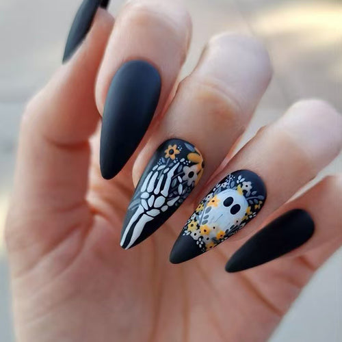 Art Nails in Creative Skull Design Bowlift