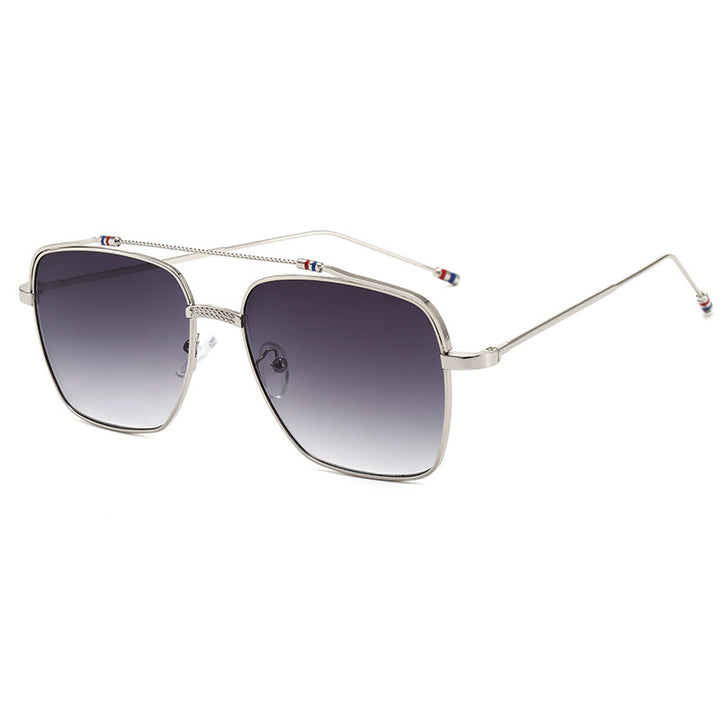 Ladies trendy curved glasses with narrow metal frame Bowlift