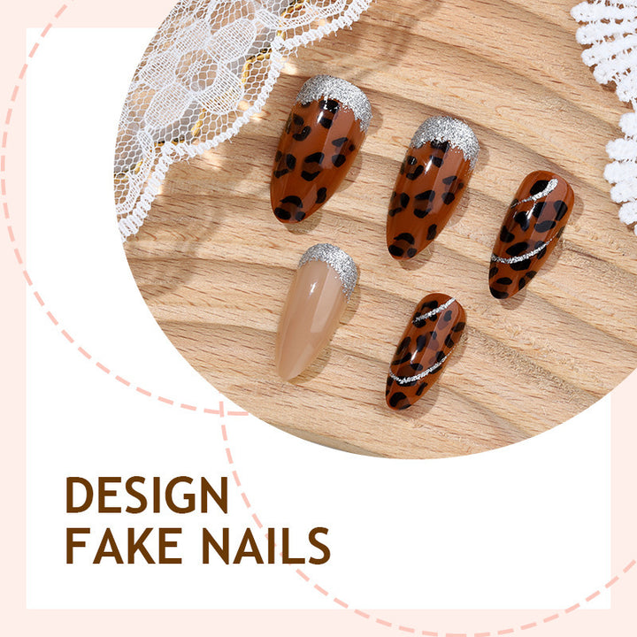 Creative nail art set with glitter and leopard pattern Bowlift