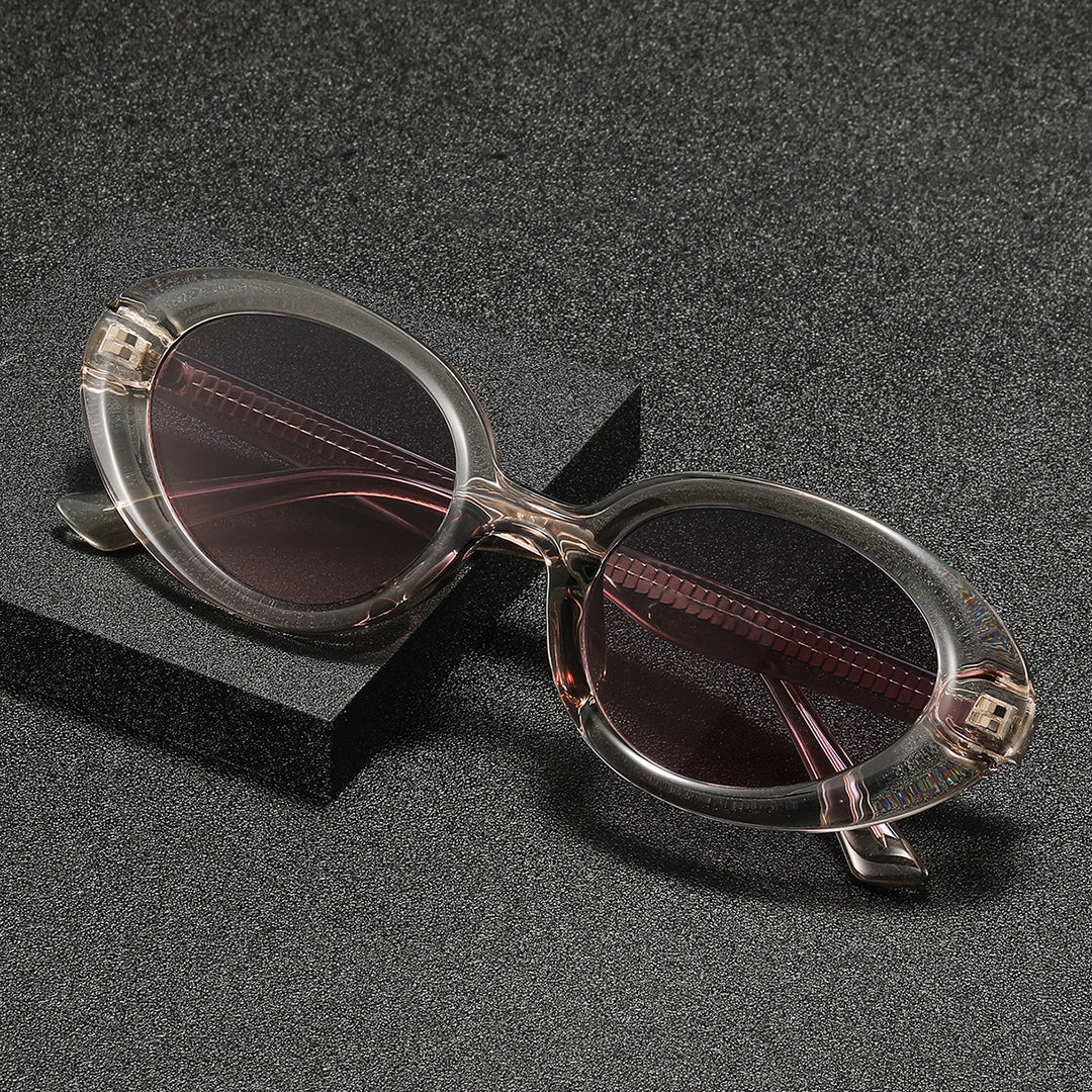 Ladies fashionable sunglasses in elegant, oval design Bowlift