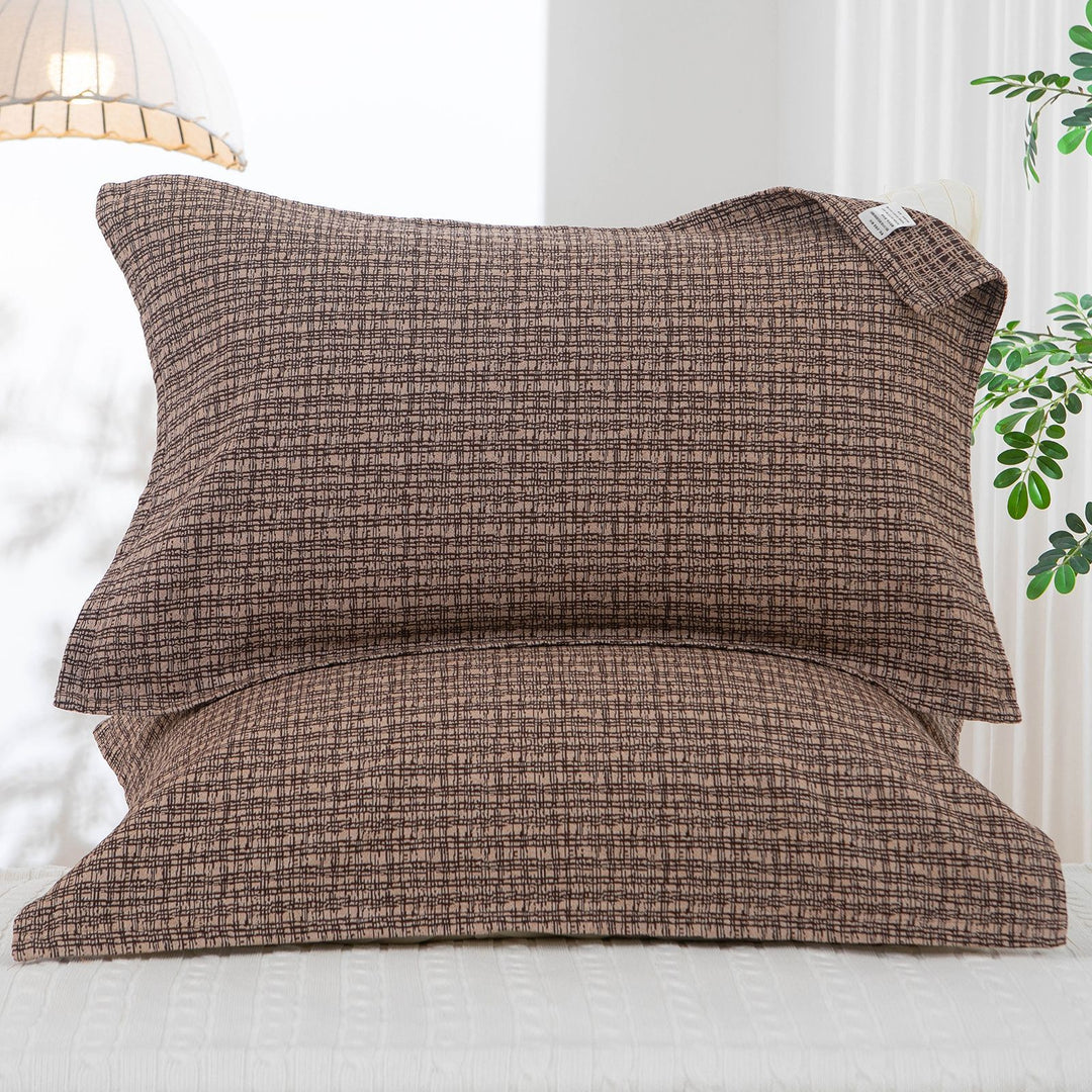 Women's pillowcase with delicate floral motif Bowlift