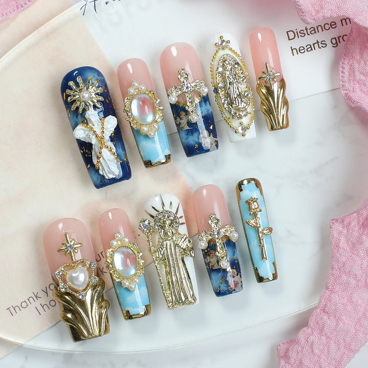 Elegant artificial nails with glamorous embellishments Bowlift