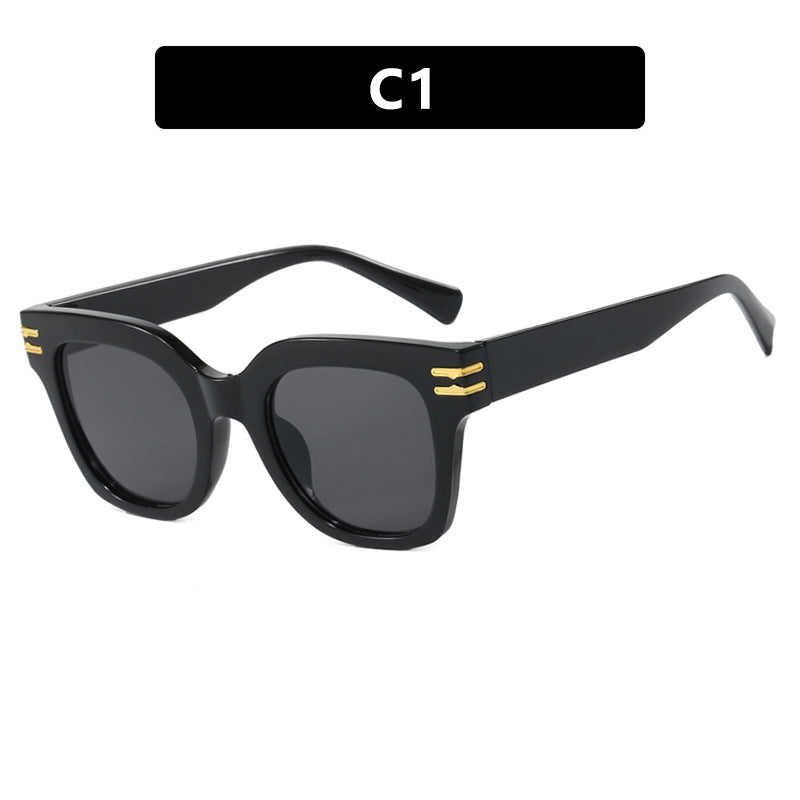 Women's stylish sunglasses with elegant accents Bowlift