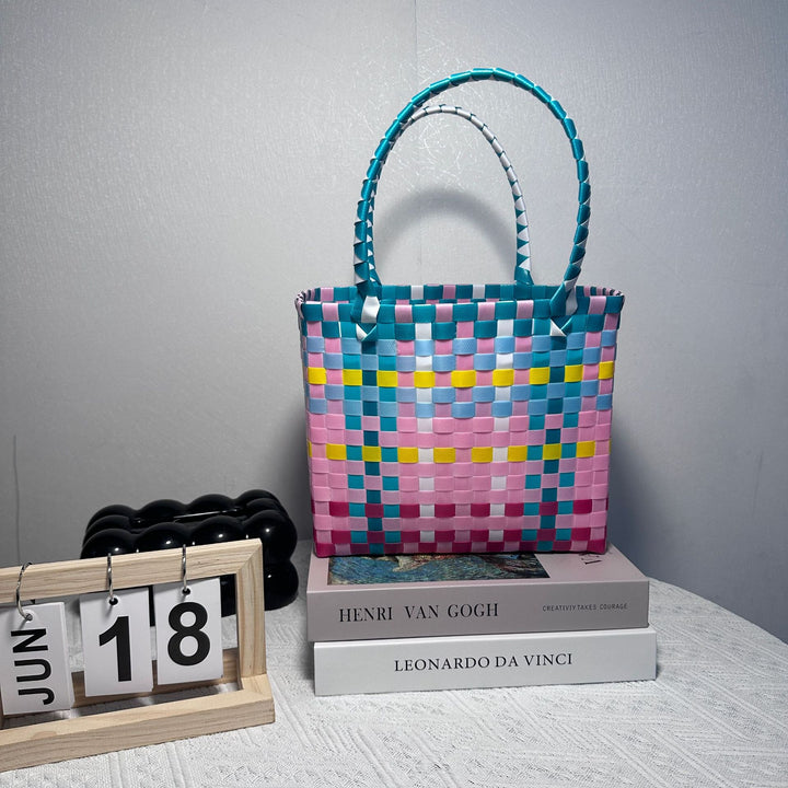 Braided handbag with sturdy handles Bowlift