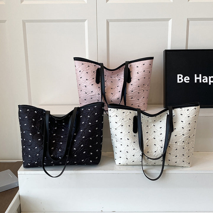 Quilted Tote Bag with Pattern Bowlift