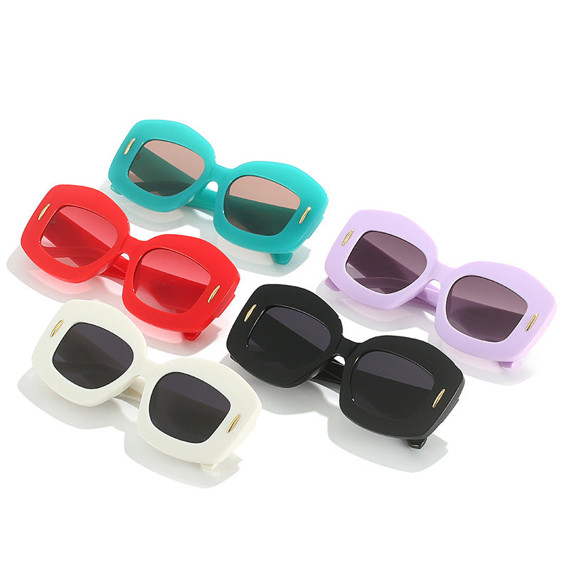 Contemporary Chunky Frame Sunglasses Bowlift