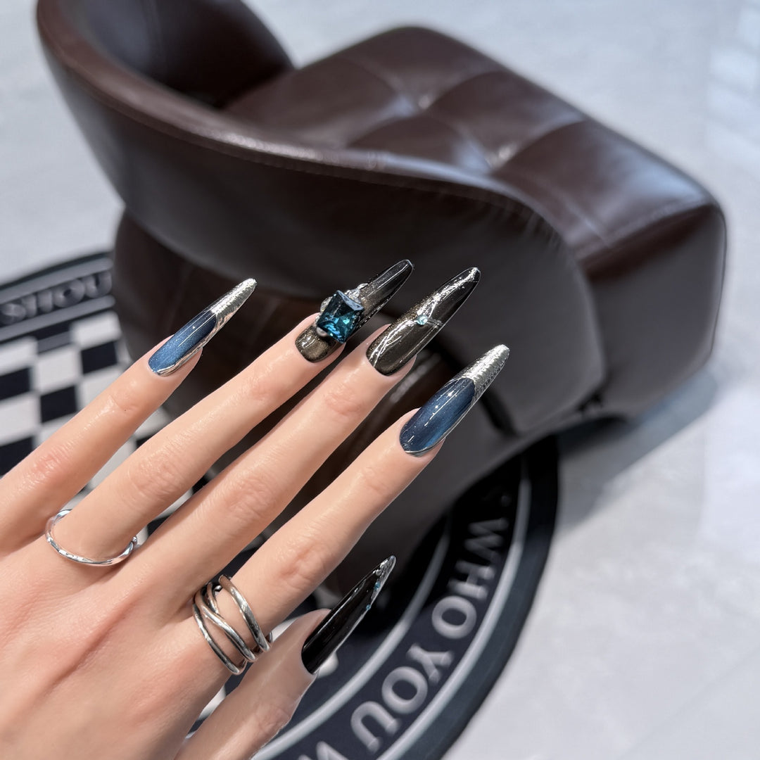 Stiletto Nail Art Set with Galactic Design Bowlift