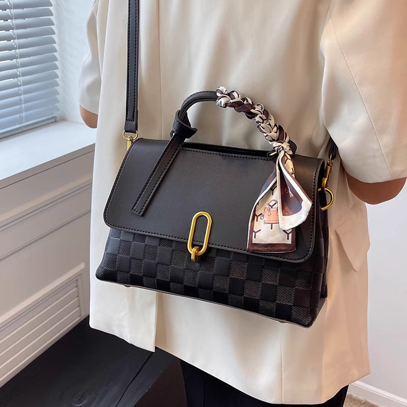 Structured Tote Handbag Bowlift