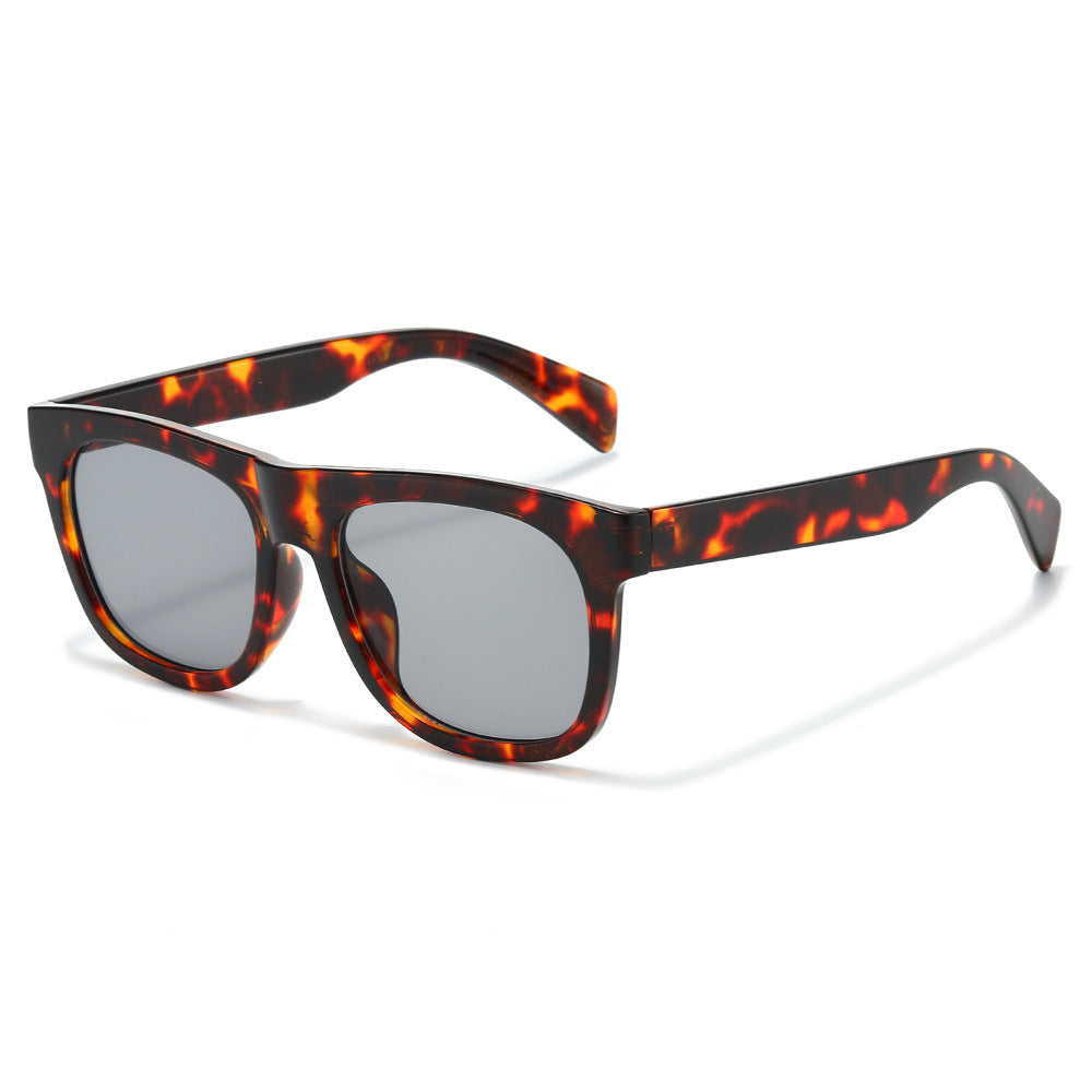 Retro-Inspired Tortoiseshell Sunglasses Bowlift