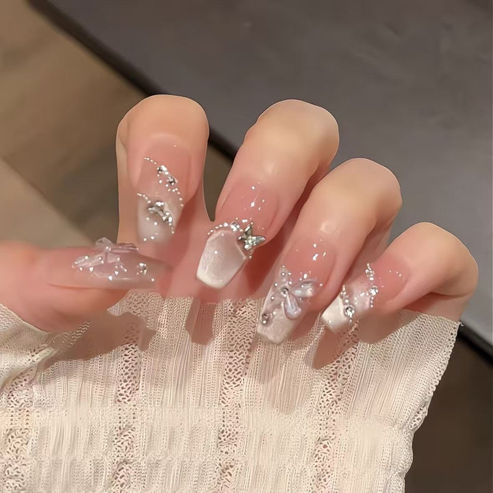 Artificial nails with elegant ombre look Bowlift