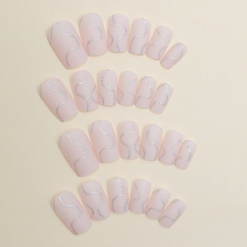 Nail art set with elegant glitter contour design Bowlift