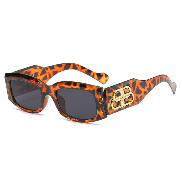 Women's fashionable square sunglasses with luxurious frame accents Bowlift