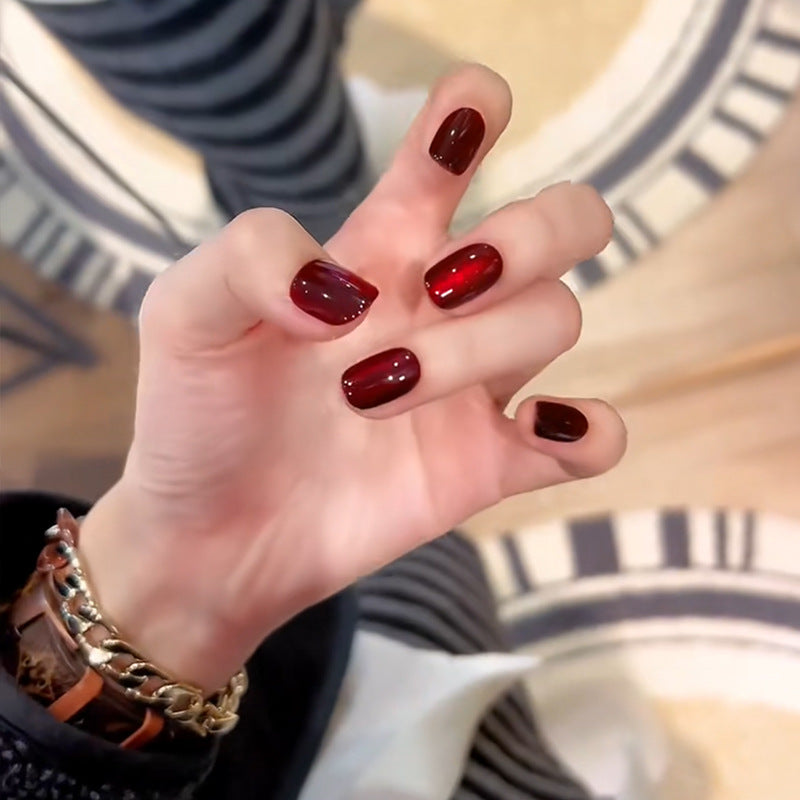 Trendy Stiletto Nails Bowlift
