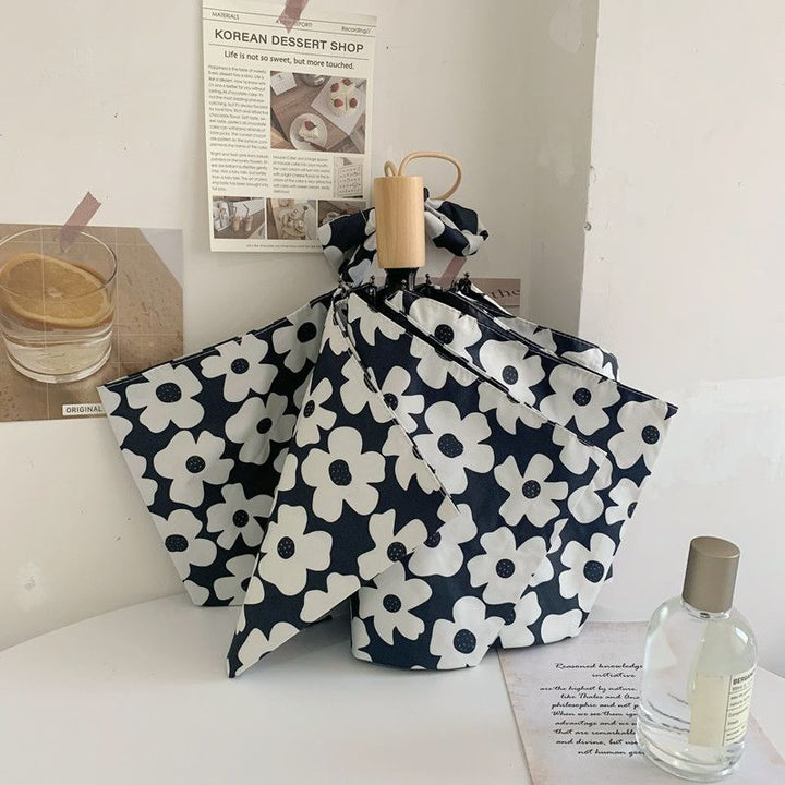 Women's Foldable Umbrella with Durable Fabric Surface Bowlift