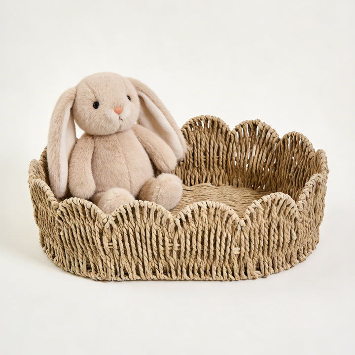 Decorative storage basket with wave edge Bowlift