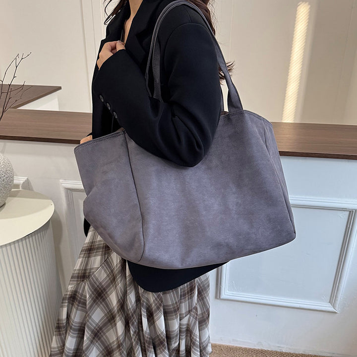 Elegant and Practical Tote Bag Bowlift