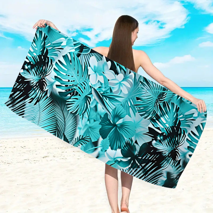 Beach towel with floral watercolor design Bowlift