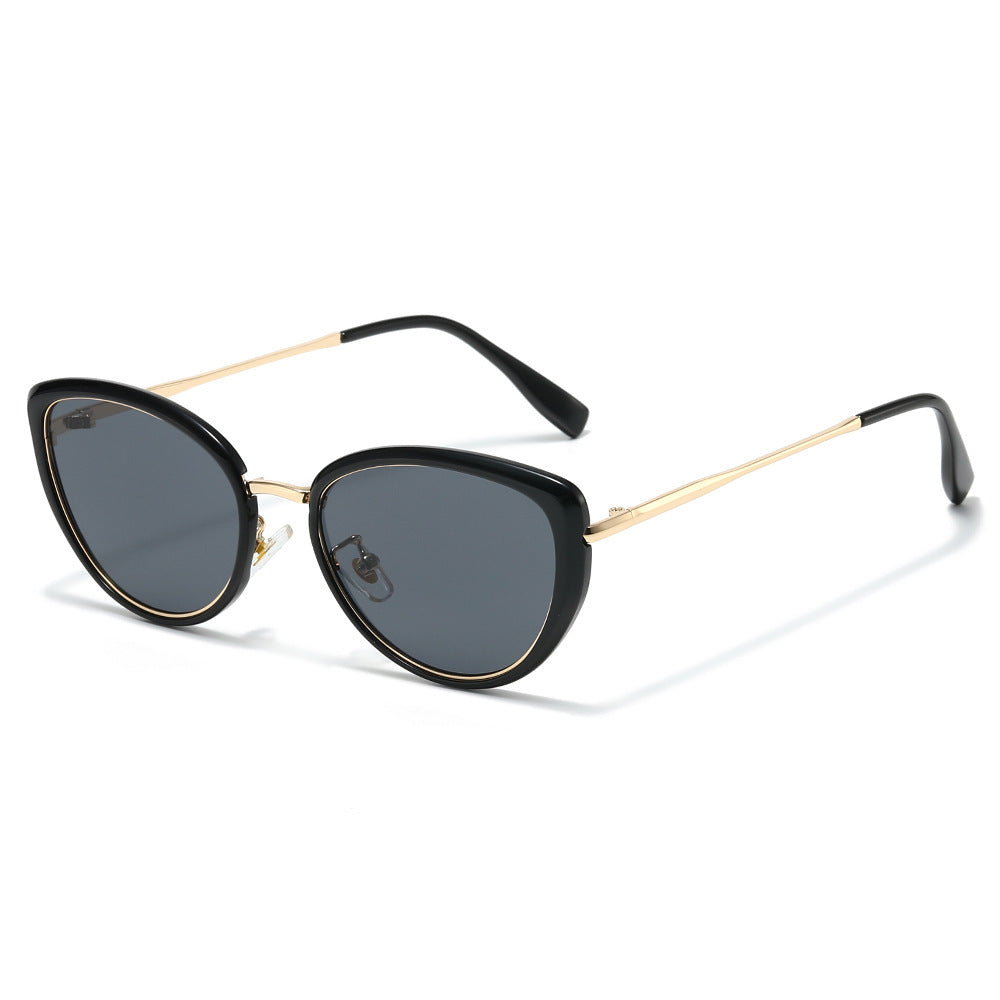 Fashion-Forward Cat-Eye Sunglasses with Trendy Tortoiseshell Frame Bowlift
