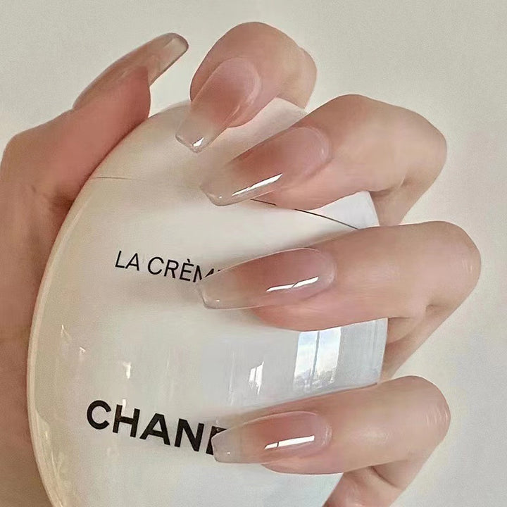 Trendy Stiletto Nails Bowlift