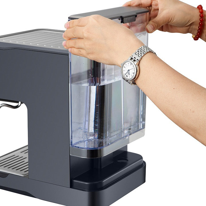 Espresso machine with high-quality milk frother Bowlift