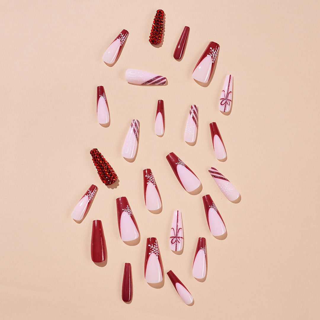 Artificial nail set with elegant pointed accents Bowlift