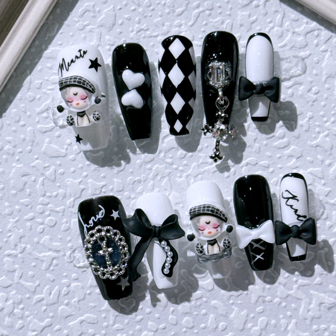 Elegant Character-Themed Decorative Press-On Nails