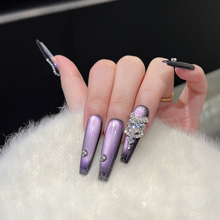 Decorative Press-On Nail Art Set with Gemstone Accents Bowlift