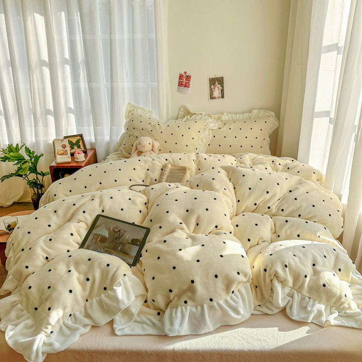 Cozy Polka Dot Comforter Set