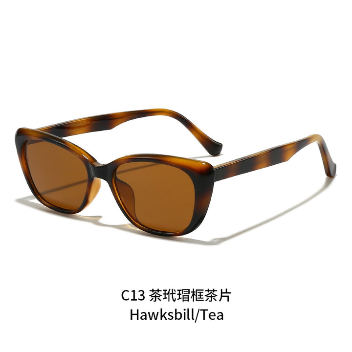 Ladies fashionable cat-eye sunglasses with UV protection and stylish frame Bowlift