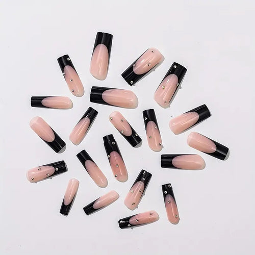 Nail art set with elegant 3D rhinestone accents Bowlift