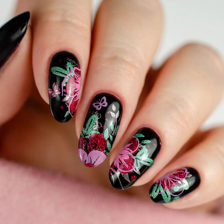 Artificial nails with floral designs Bowlift
