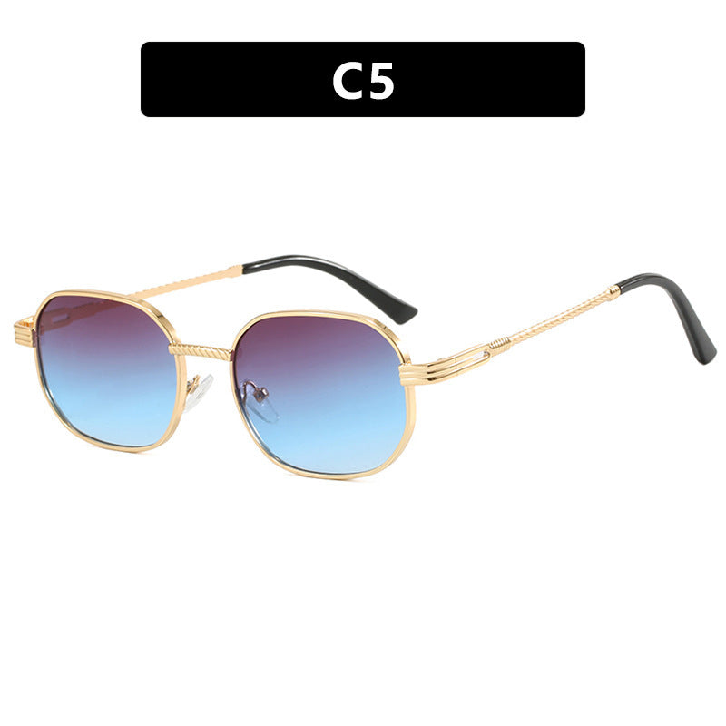 Women’s trendy sunglasses with geometric frame and gradient lenses Bowlift