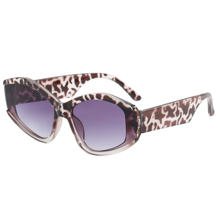 Women’s fashionable sunglasses with distinctive, futuristic design Bowlift
