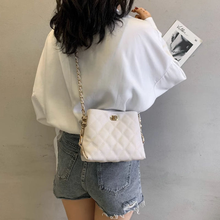 Elegant Quilted Crossbody Bag Bowlift