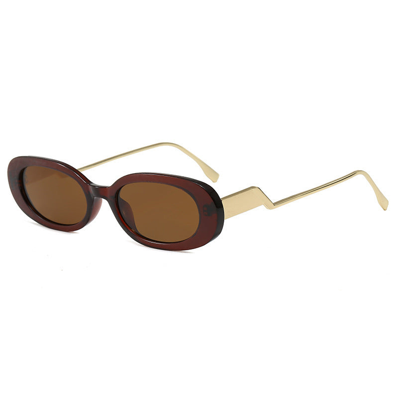 Women's retro-inspired sunglasses with contemporary design and striking frame Bowlift