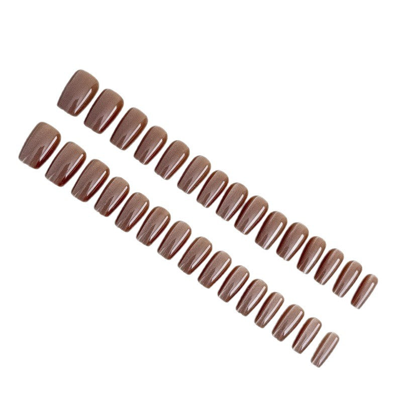 Elegant artificial nails with gentle ombre finish Bowlift