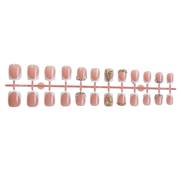 Nail art set with luxurious glitter and floral decorations Bowlift