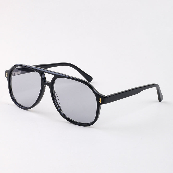 Ladies fashionable sunglasses in trendy retro style with high-grade UV protection Bowlift