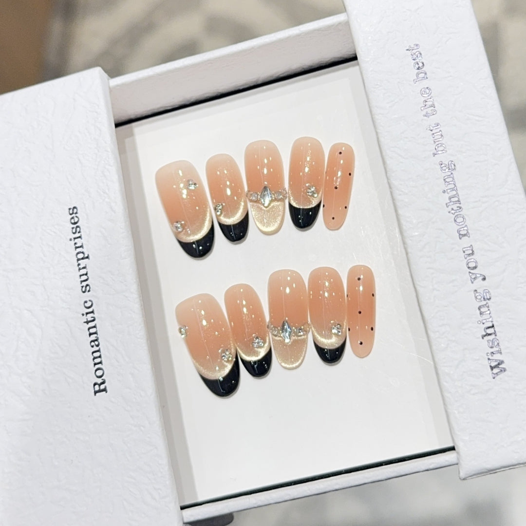 Artificial nails with Romantic Design Bowlift