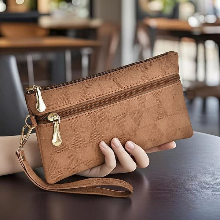 Elegant Clutch With Practical Zipper Bowlift