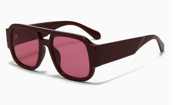 Fashionable Retro-Inspired Square Sunglasses Bowlift