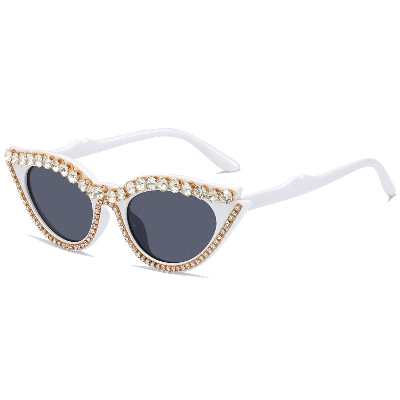 Women's extravagant cat-eye sunglasses with glamorous crystal embellishments Bowlift