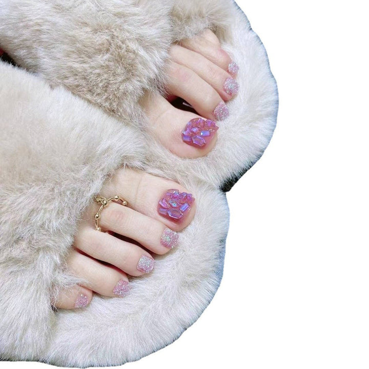 Artful house shoe nail art Bowlift