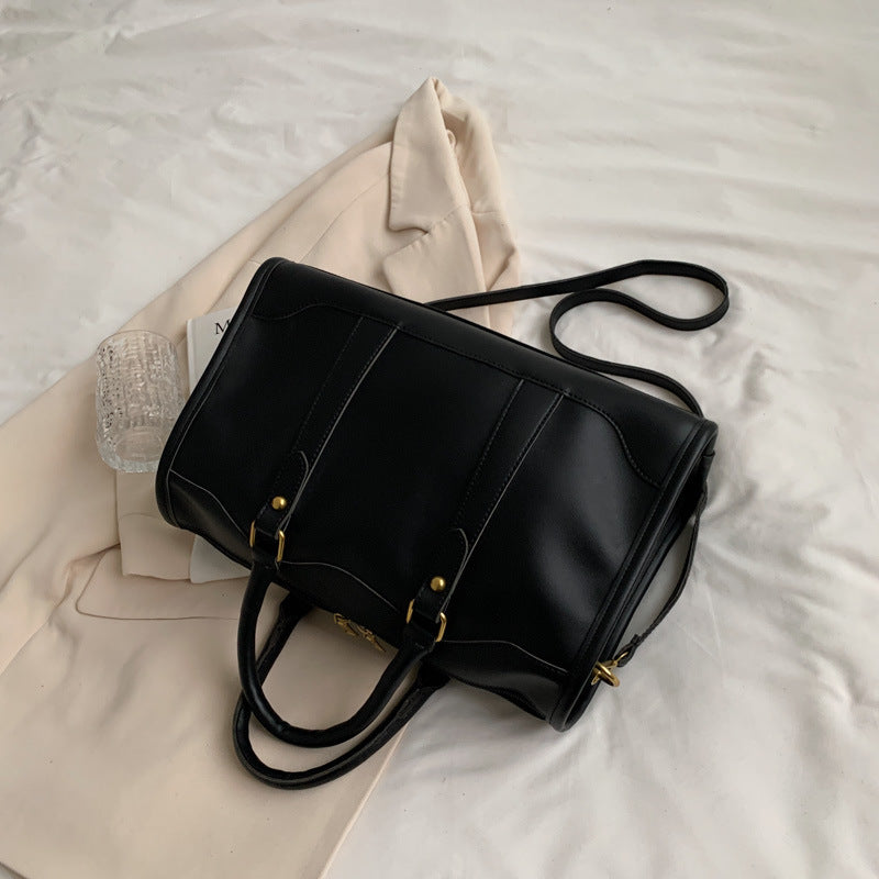 Ladies elegant handbag Bowlift