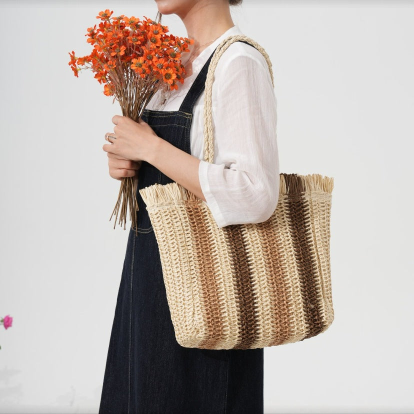Stylish and Handcrafted Tote Bag Bowlift