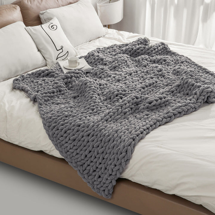 Chunky Knitted Blanket Bowlift