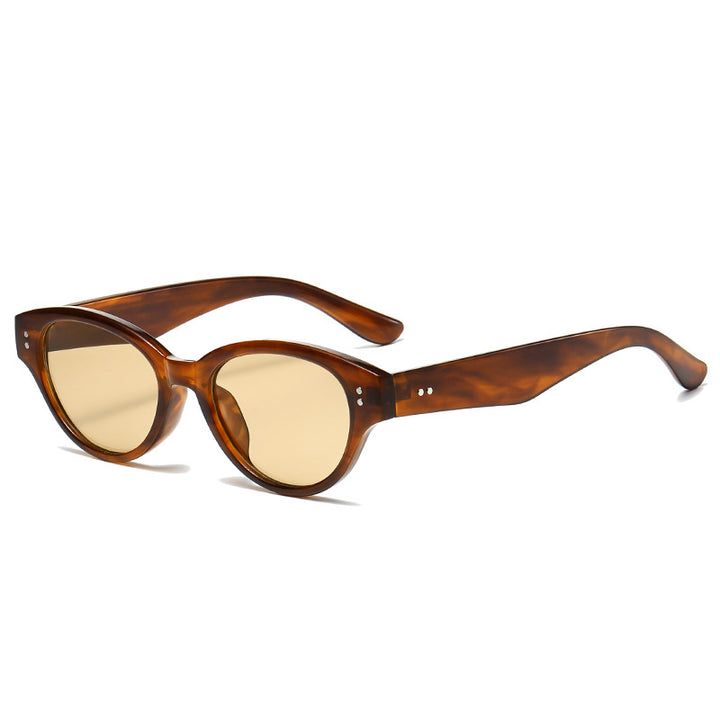Women's stylish sunglasses in trendy retro style Bowlift