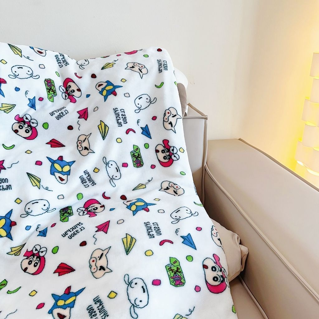 Crayon Shinchan-Themed Fleece Throw Blanket
