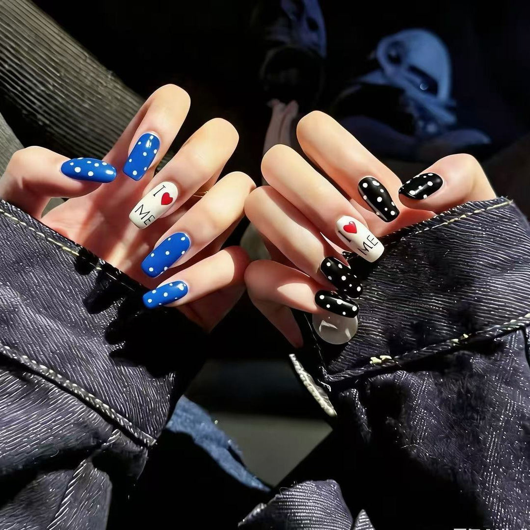 Whimsical Bear-Themed Press-On Nail Art Kit Bowlift